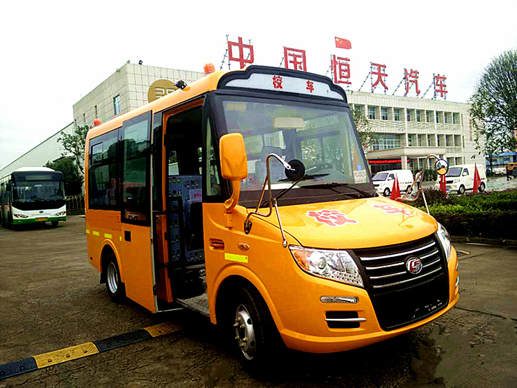 18座校車，東風(fēng)校車