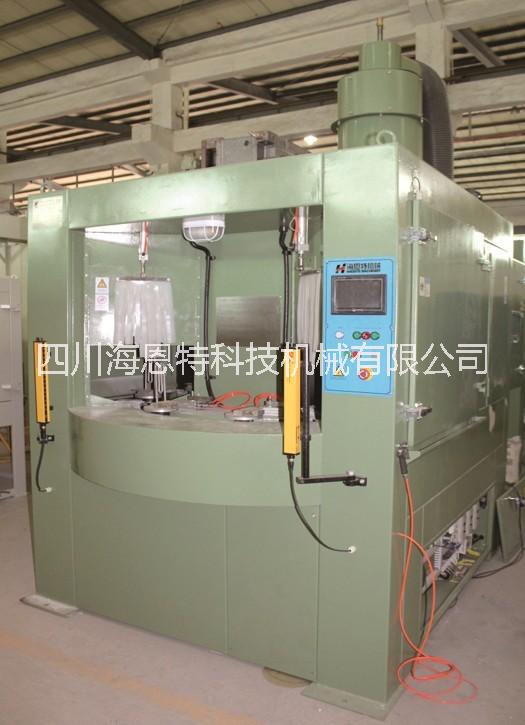 成都連續(xù)性轉(zhuǎn)盤自動噴砂機