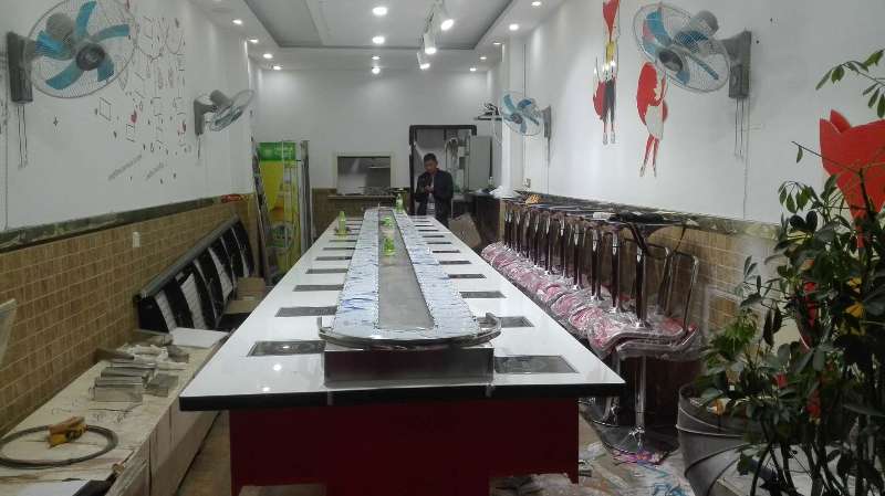 回轉(zhuǎn)火鍋設(shè)備 旋轉(zhuǎn)火鍋設(shè)備 火鍋加盟 火鍋設(shè)備價格