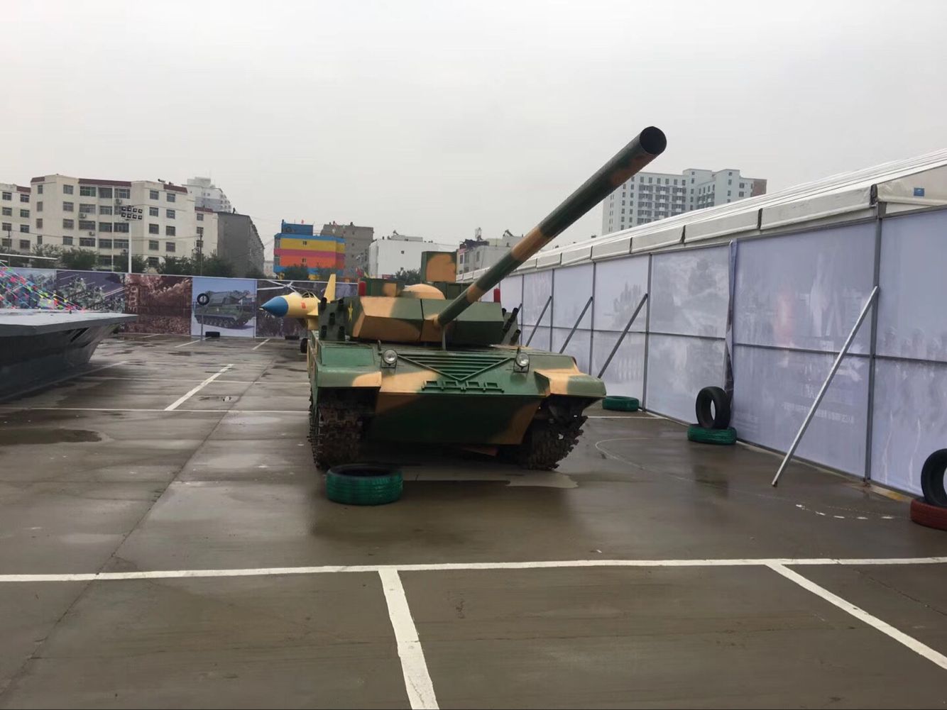 殲十五武直十坦克火箭模型制作軍事展模型租賃定做大型仿真軍事模型廠家