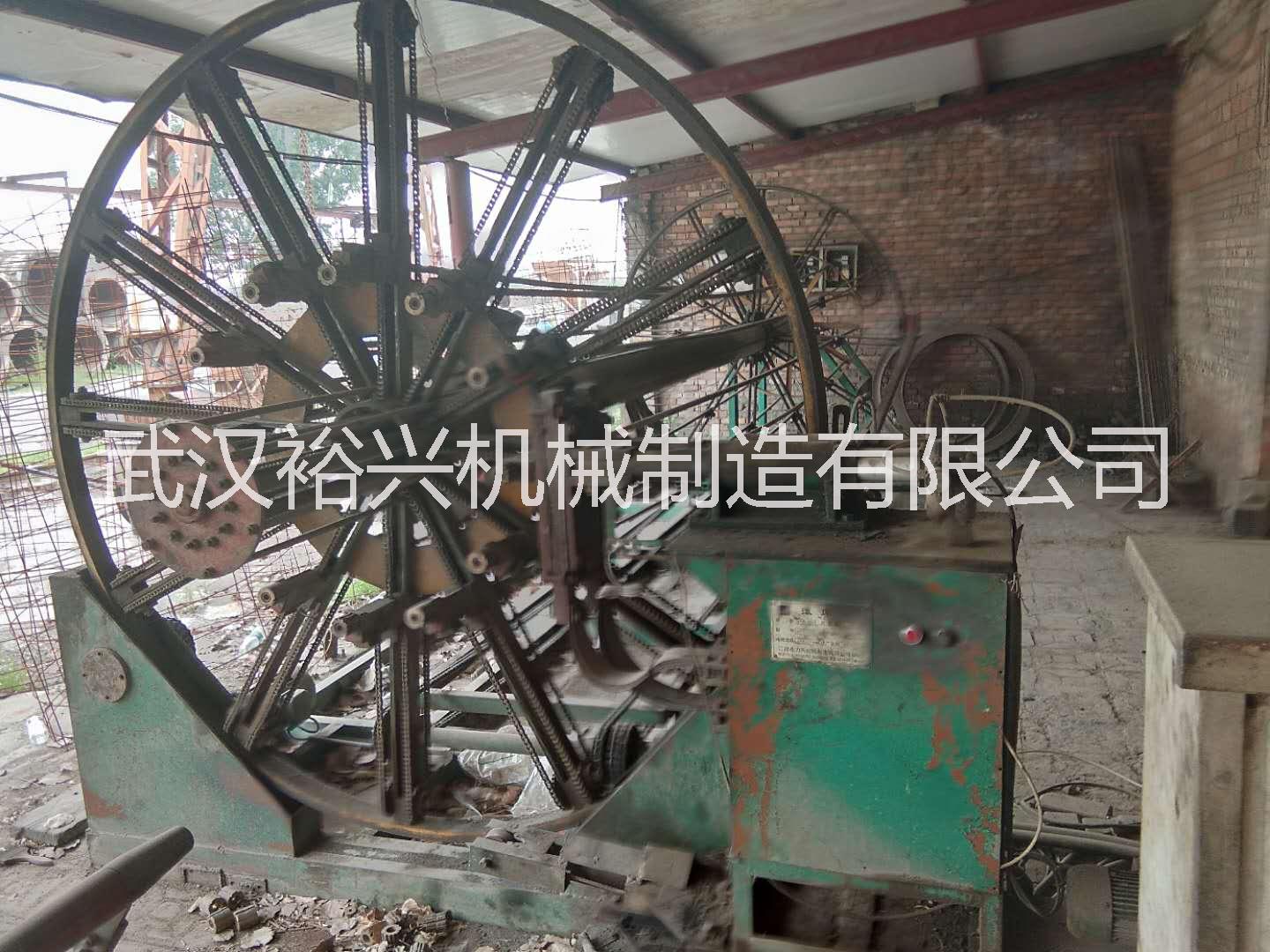 出售水泥管廠設(shè)備