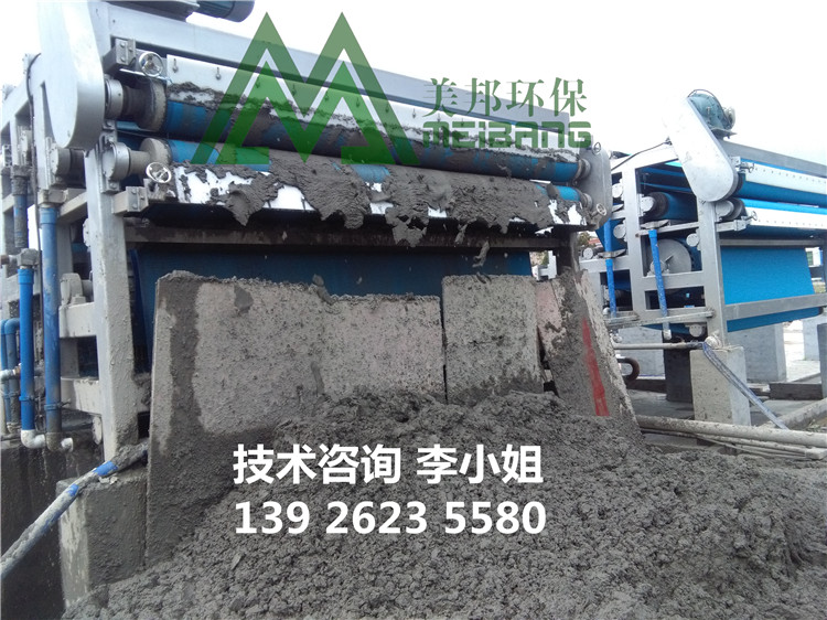 打樁泥漿脫水機，打樁污泥壓榨機，打樁泥漿處理設(shè)備，打樁污泥壓濾機，打樁泥漿固液分離設(shè)備，打樁污泥壓榨機，潮州打樁污泥脫水