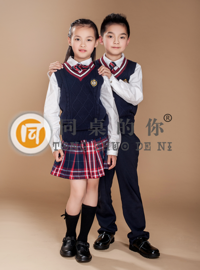 小學(xué)校服秋季學(xué)院風(fēng)正裝