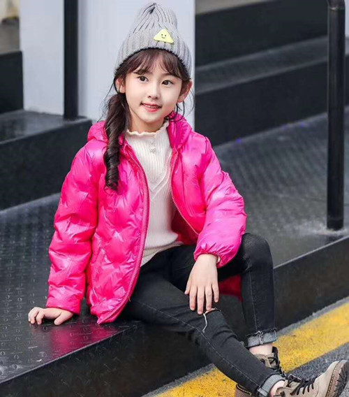 童裝廠家供應(yīng)兒童棉衣羽絨服棉服一手貨源