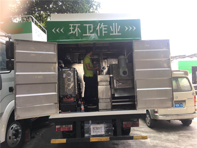 山東分離式吸糞車,多功能吸糞車,環(huán)保凈化吸糞車