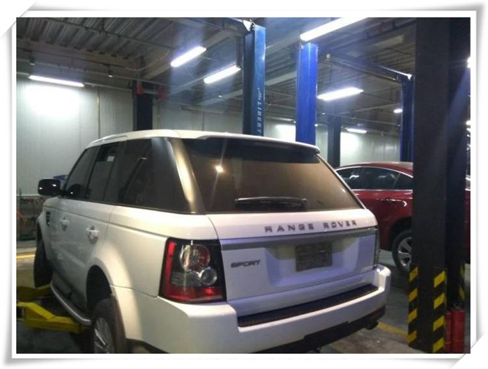 路虎攬勝打不開車門更換小電機(jī)解決大問(wèn)題