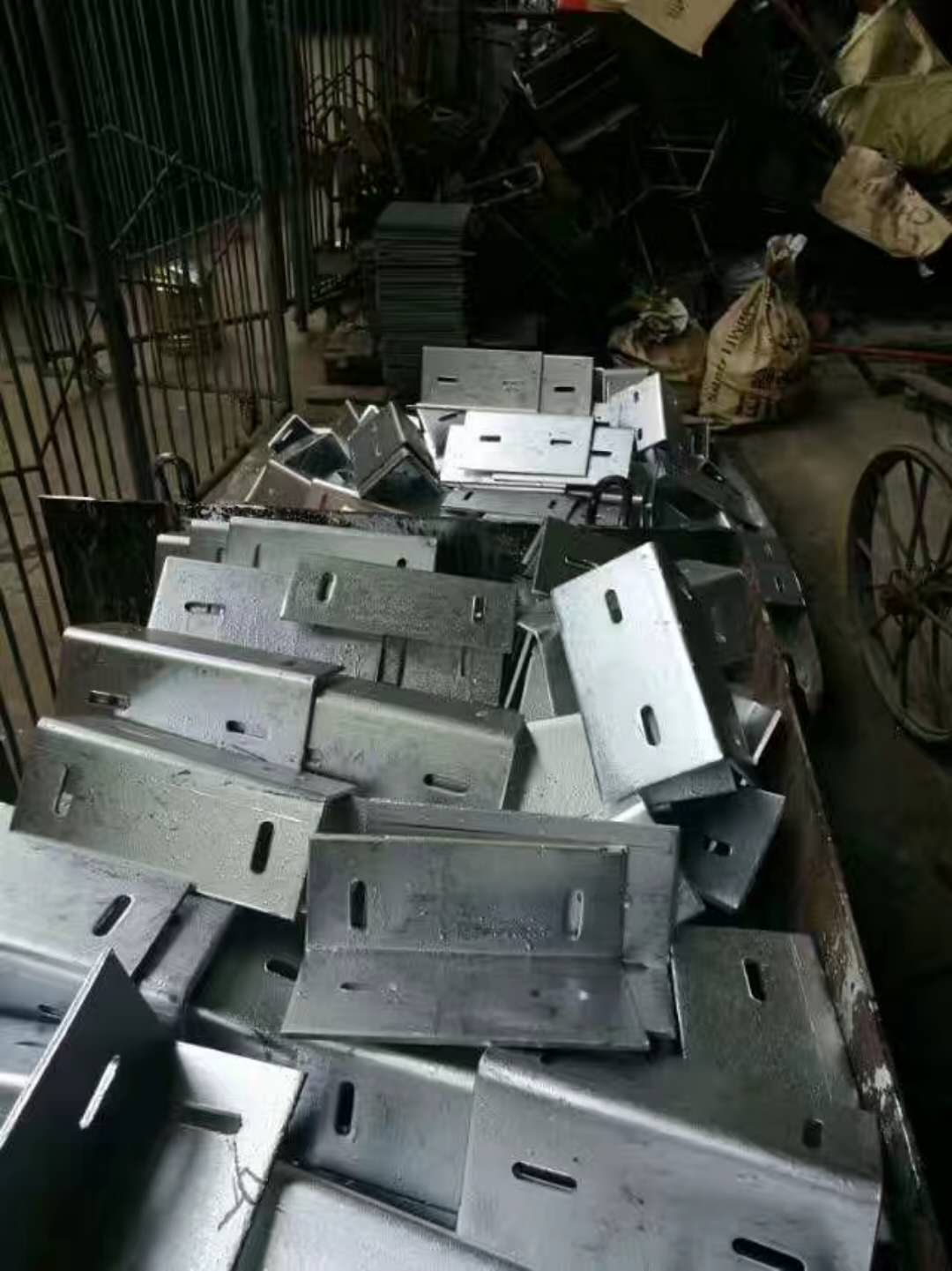深圳福永角碼零售 批發(fā)沖孔