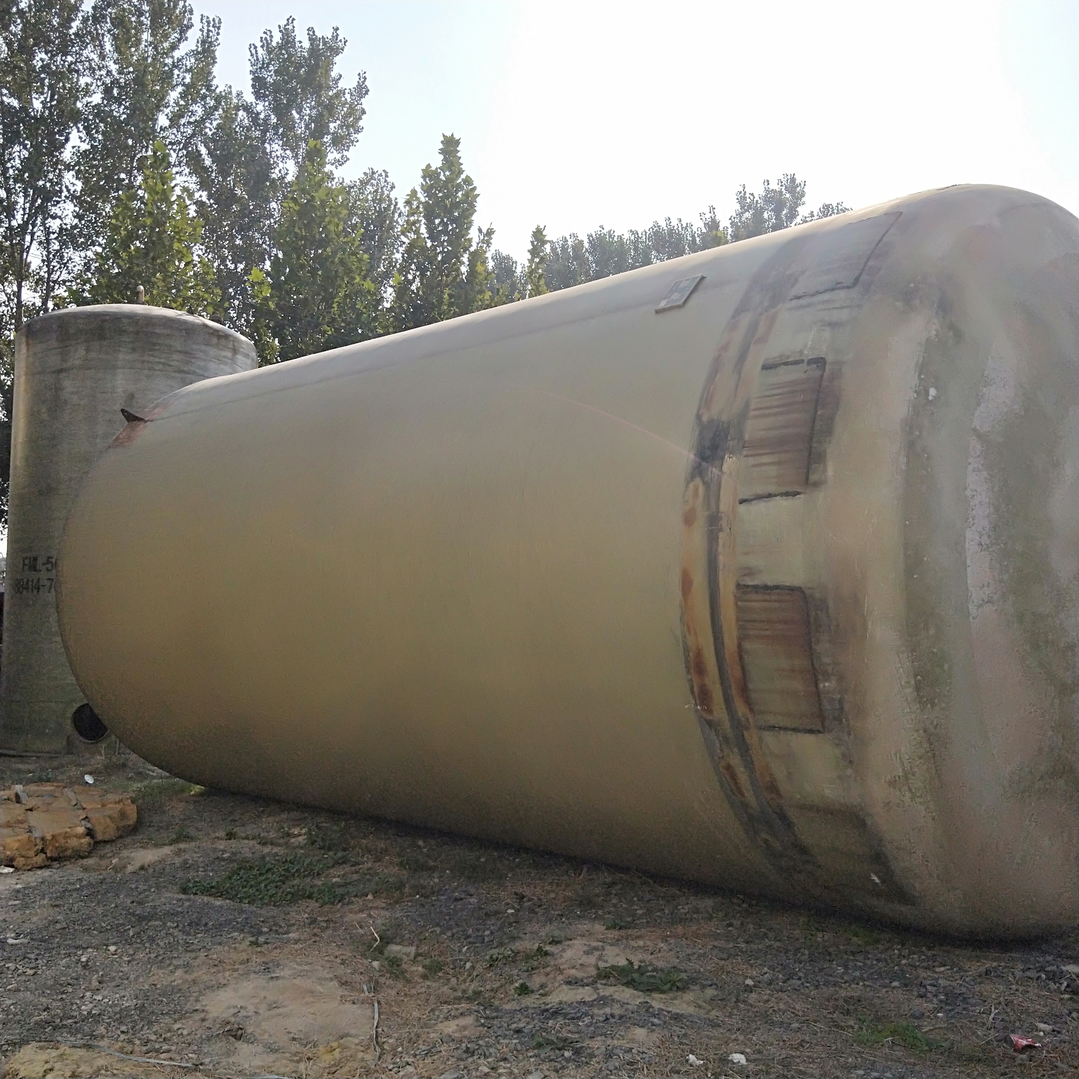 出售二手立式玻璃鋼儲(chǔ)罐 臥式玻璃鋼儲(chǔ)罐100立方