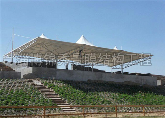 內(nèi)蒙膜結(jié)構(gòu)體育看臺(tái) 通遼膜結(jié)構(gòu)體育看臺(tái)  鄂爾多斯膜結(jié)構(gòu)體育看臺(tái)