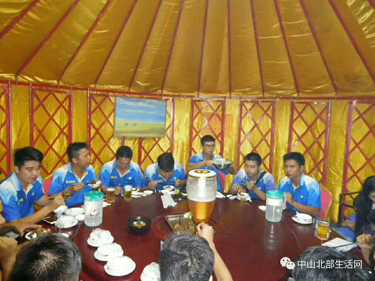 蒙古包的建筑特色_哪里有賣蒙古包的_10米蒙古包多少錢一個_12米蒙古包多少錢一個