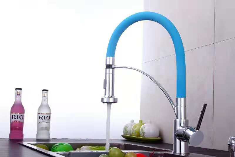 溫州廚房彩色管龍頭龍頭自產(chǎn)自銷