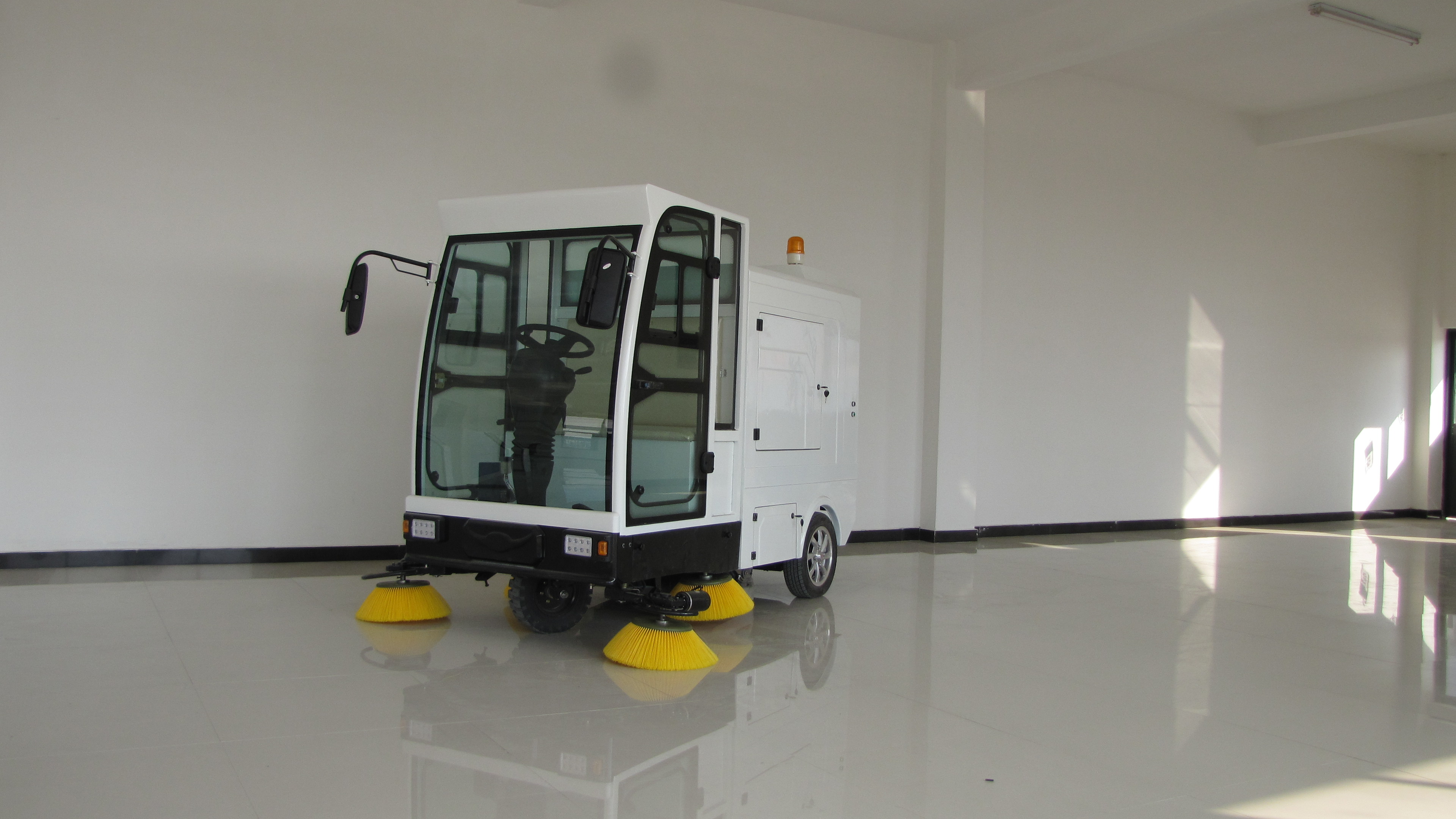 北京掃地車  掃地機(jī)廠家批發(fā) 北京掃地機(jī)價(jià)格