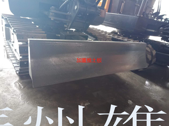 北方雄遠(yuǎn)機(jī)械 1.8微型挖掘機(jī)，小微型挖掘機(jī)