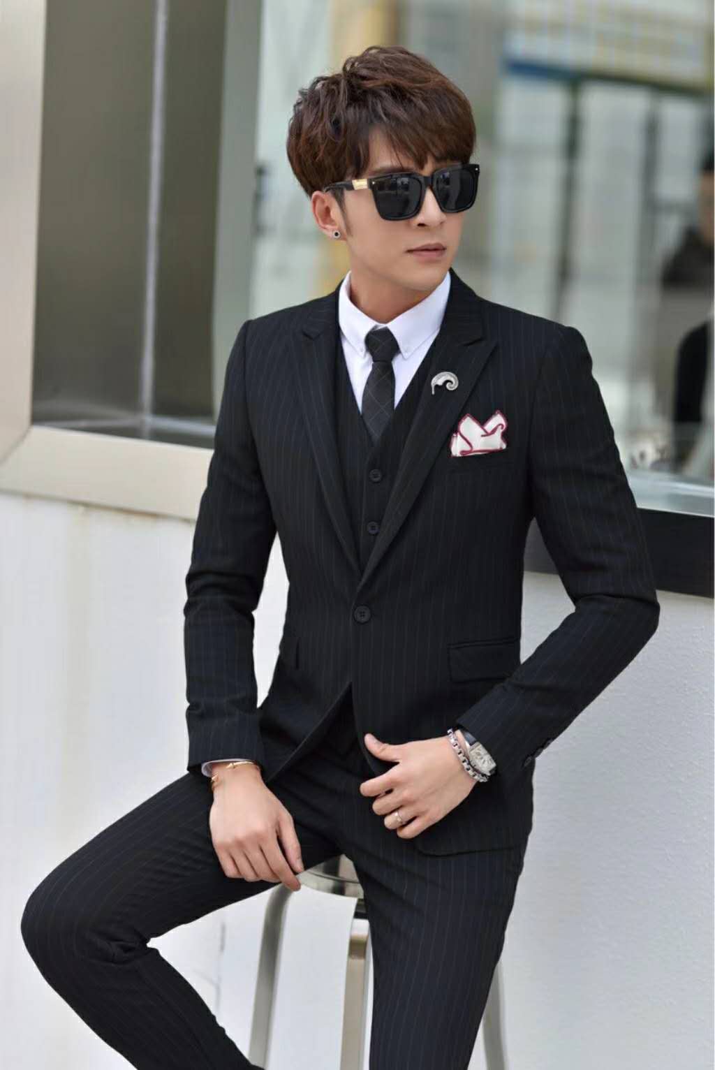 男士西服上海19年新款星戈服飾時(shí)尚運(yùn)動(dòng)優(yōu)質(zhì)微商代理男裝一件代發(fā)
