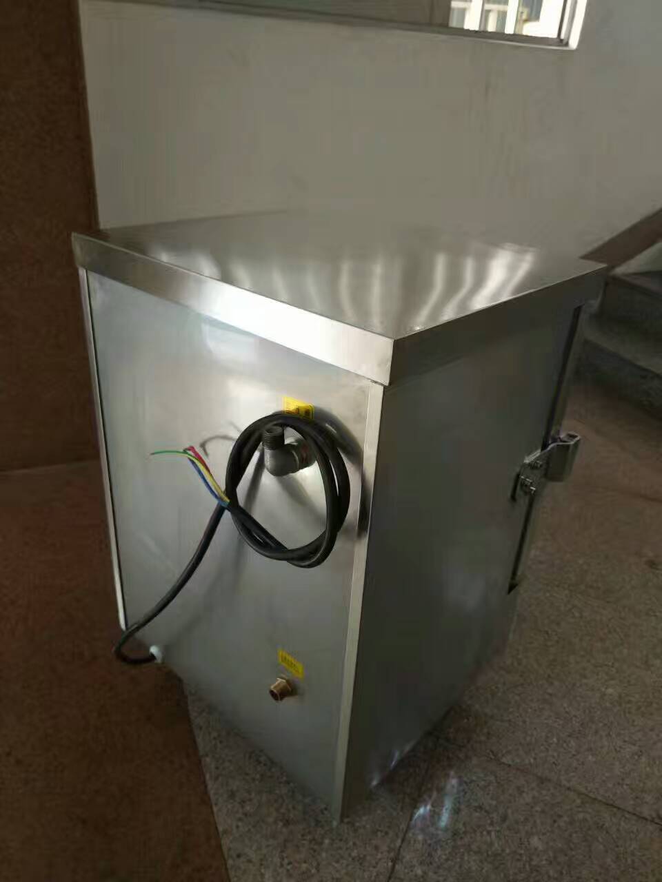 商用蒸飯柜 220v價(jià)格實(shí)惠歡迎咨詢