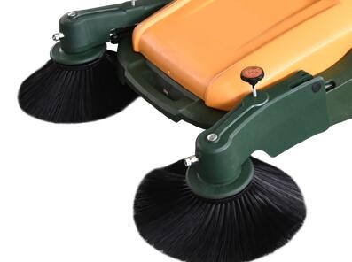 噴霧式掃地機(jī)工廠車間手推掃地機(jī)