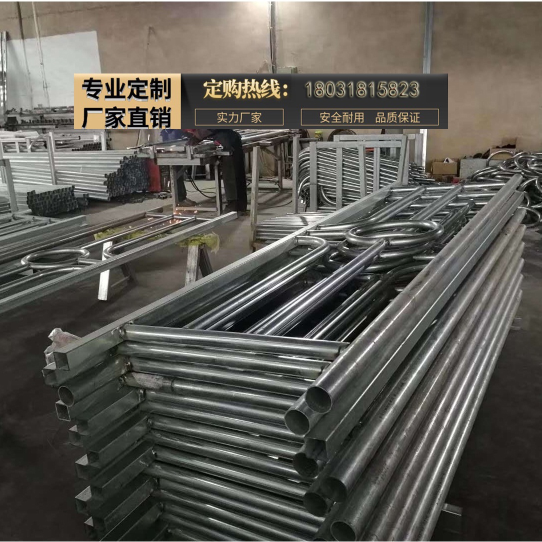 道路護(hù)欄生產(chǎn)廠家專業(yè)城市交通道路花式文化護(hù)欄，創(chuàng)意文化護(hù)欄定制。