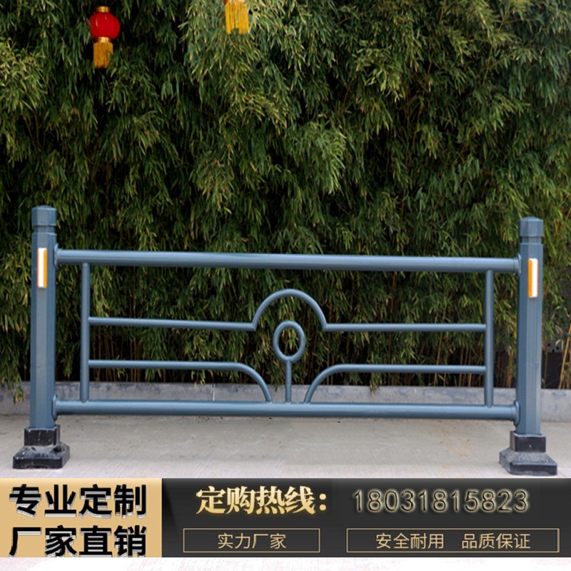 道路護(hù)欄生產(chǎn)廠家專業(yè)城市交通道路花式文化護(hù)欄，創(chuàng)意文化護(hù)欄定制。