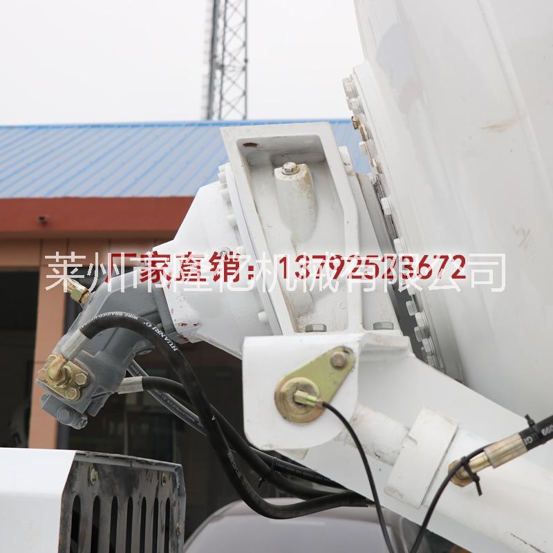 魯樽小型水泥攪拌車視頻大全