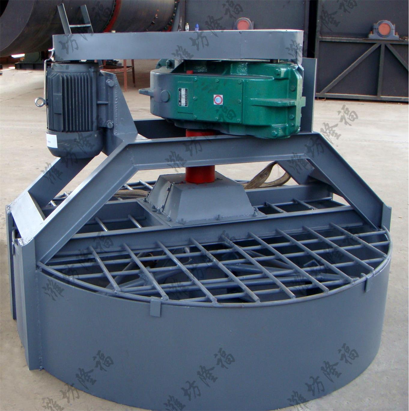 2019年新型環(huán)保、經(jīng)久耐用立式攪拌機(jī)