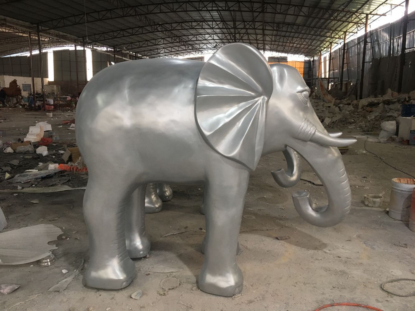 玻璃鋼動(dòng)物大象雕塑制品 韶關(guān)園林玻璃鋼雕塑