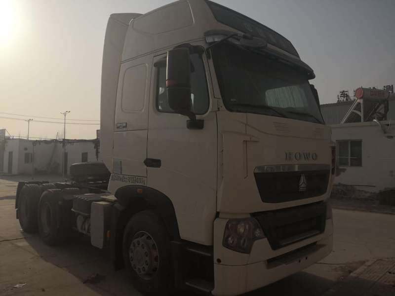 豪沃T7440馬力牽引車(chē)