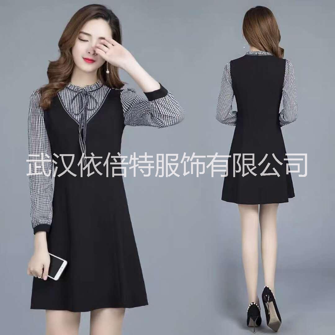 折扣服裝_北京折扣服裝_北京批發(fā)折扣服裝_折扣服裝大量批發(fā)_北京折扣服裝批發(fā)