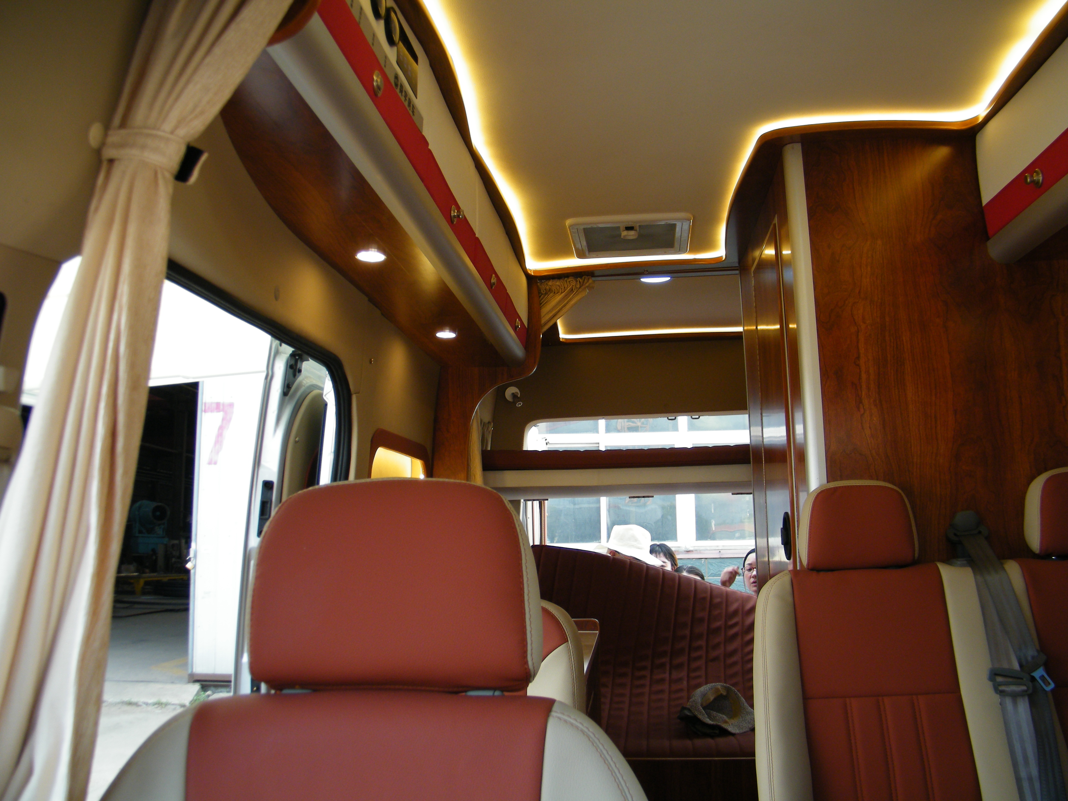 大通V80皮卡房車