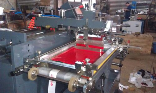 無紡布絲網(wǎng)印刷機(jī)  旋轉(zhuǎn)絲網(wǎng)印刷機(jī)