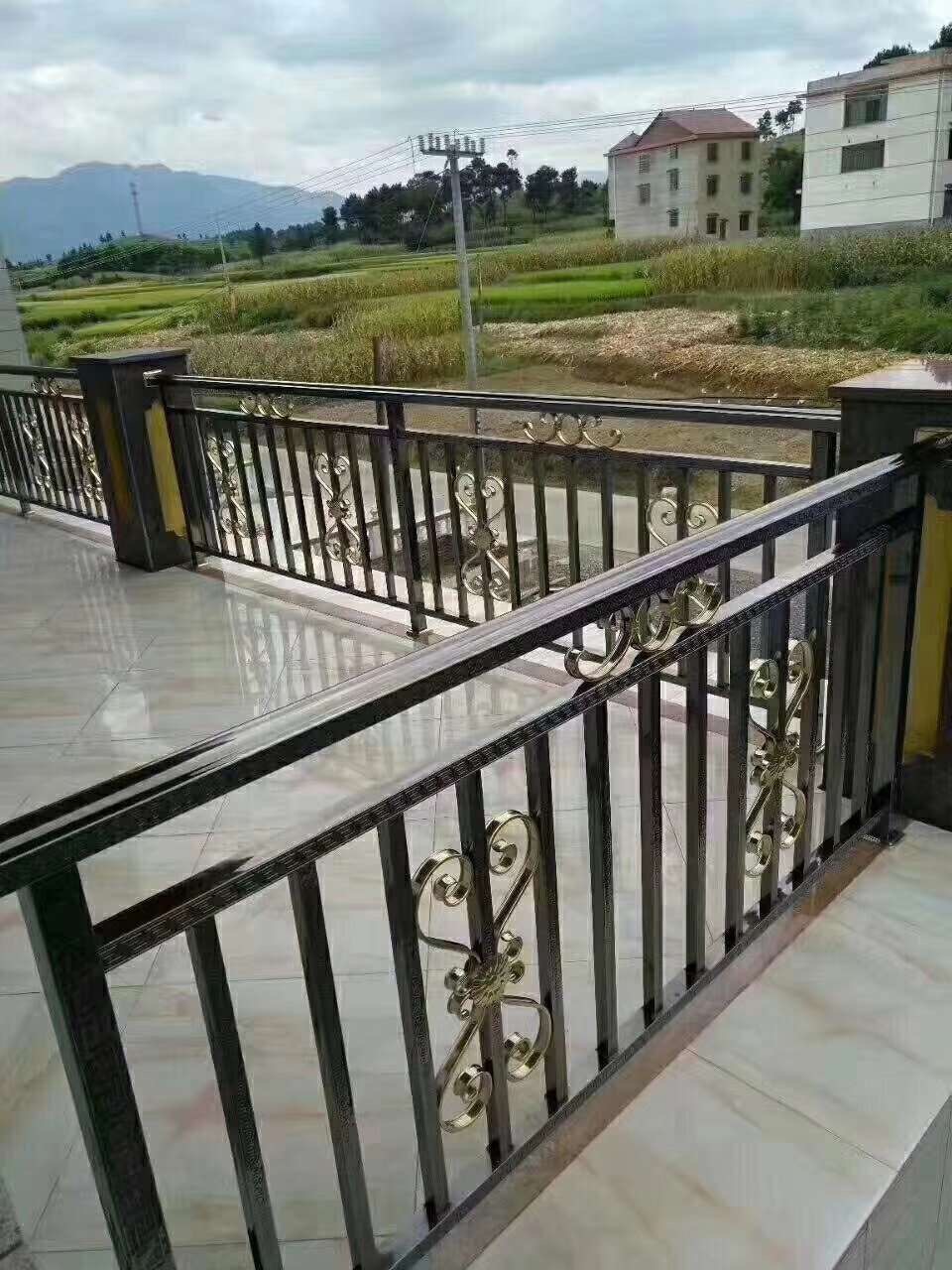 鈦金不銹鋼管_鑫鴻源不銹鋼管