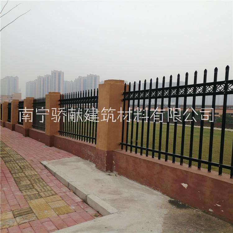 鐵藝花樣式護欄丨圍墻鋅鋼護欄廠家丨護欄定制加工