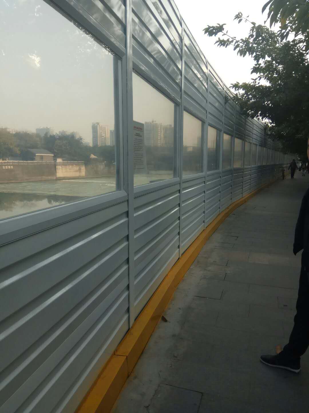 聲屏障隔音降噪墻