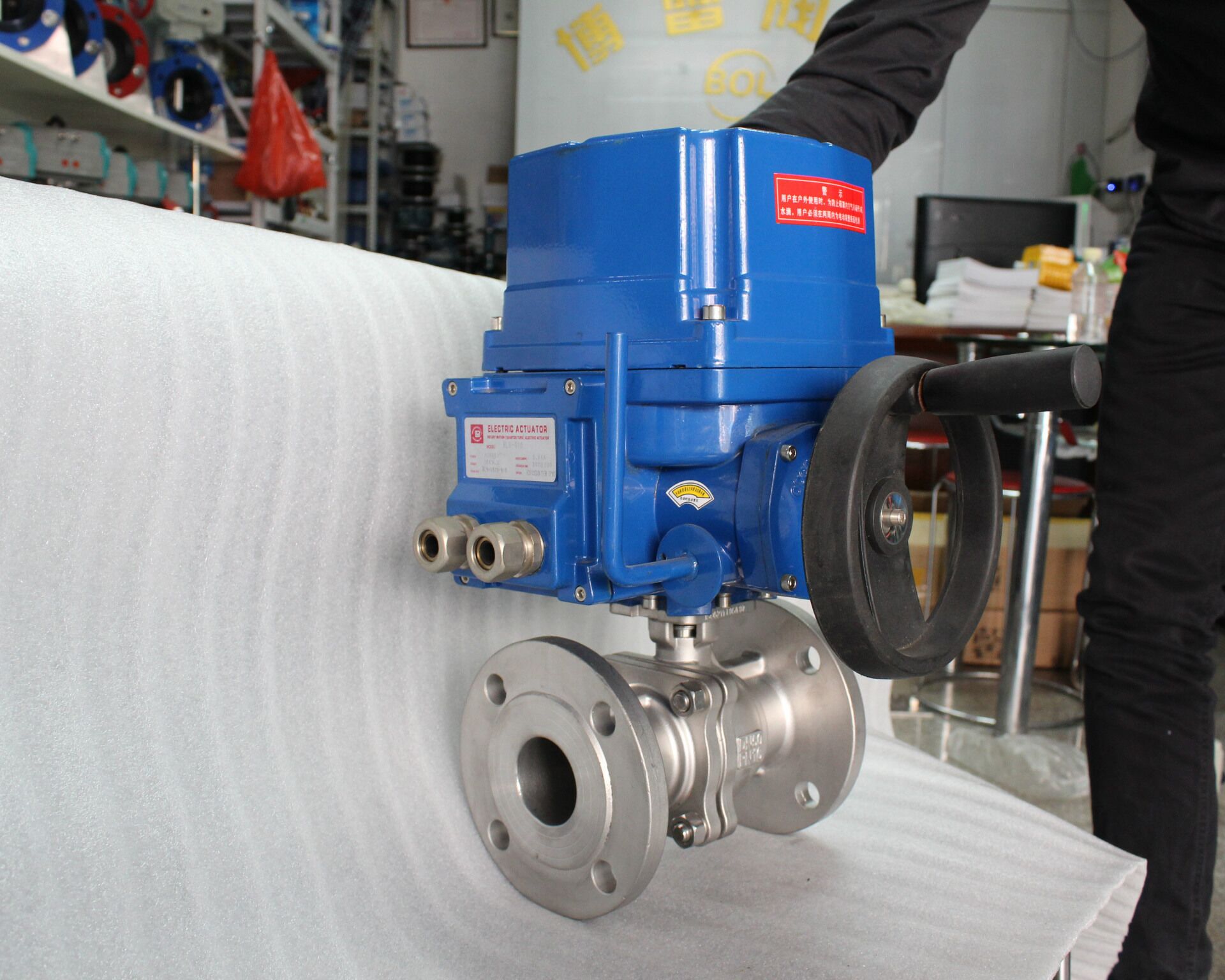 QT型電動球閥Q941F-16P