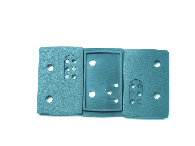 硅橡膠片材性能壽命下降的主要原因是什么