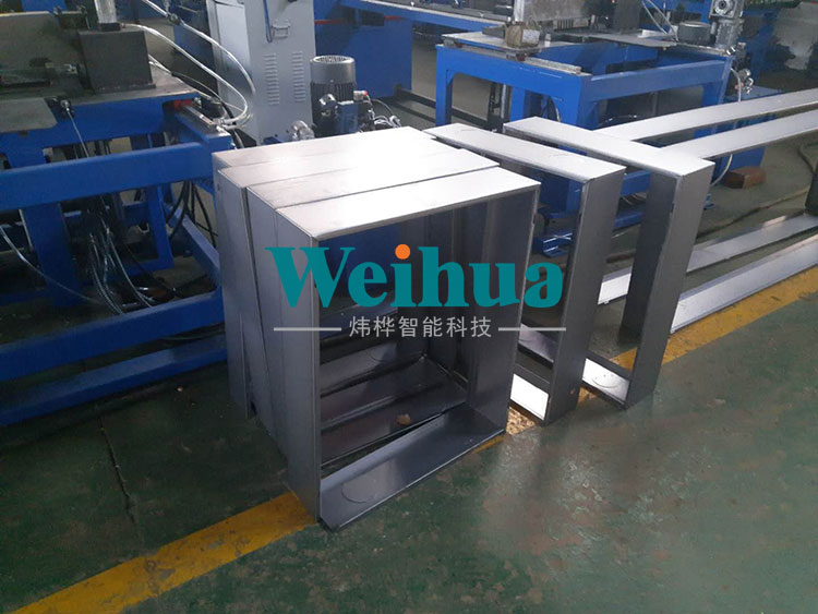 西安市全自動消防箱成型機  一分鐘生產(chǎn)兩個箱體