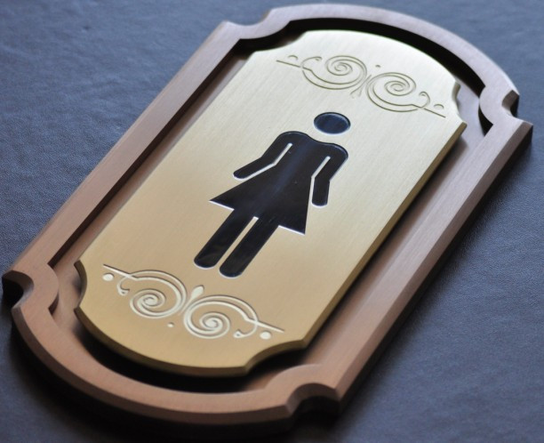 蘭州地產(chǎn)商業(yè)精神堡壘制作、標識牌制作