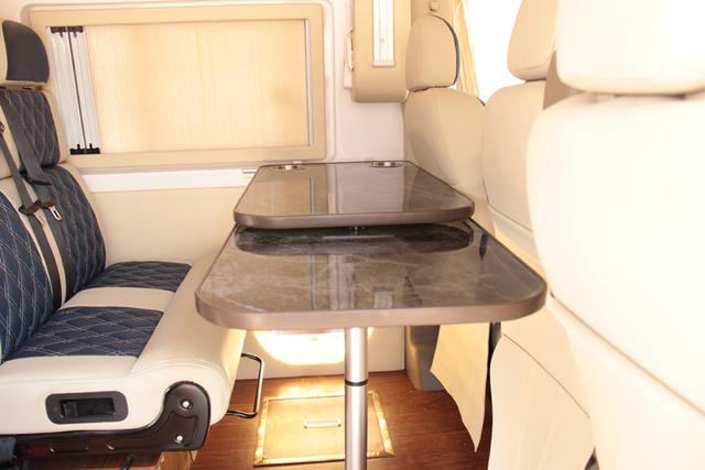 大連出廠的---大通B型房車