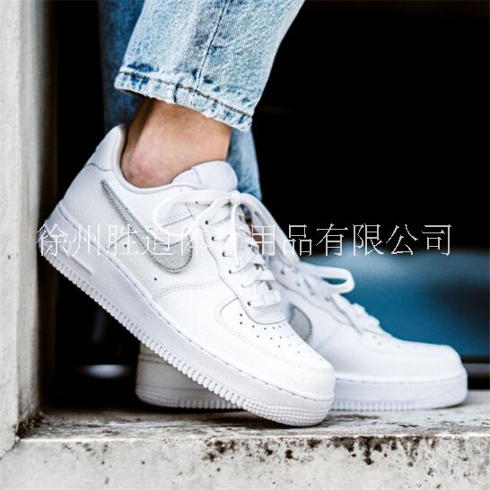 耐克阿迪達(dá)斯折扣店加盟，徐州勝道