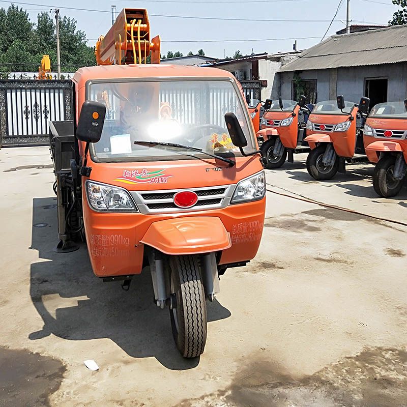 陜西小型農(nóng)用隨車吊 三噸三輪車隨車吊 液壓支腿吊樹移樹背背吊