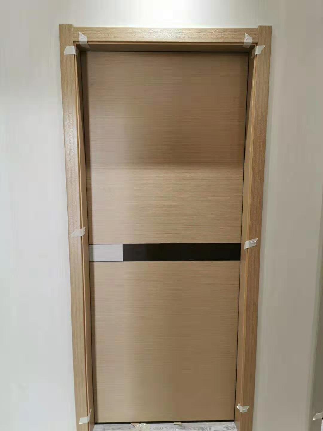 簡(jiǎn)約風(fēng)格房間門生產(chǎn)廠家