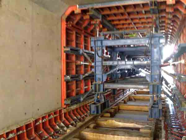 怎樣關(guān)注河南偉志箱梁模板