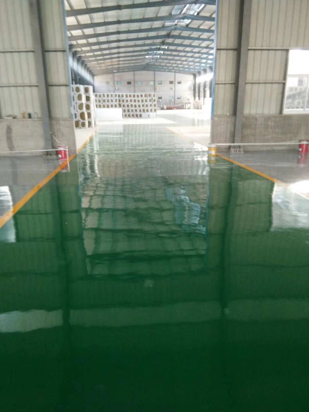 環(huán)氧自流平地坪漆