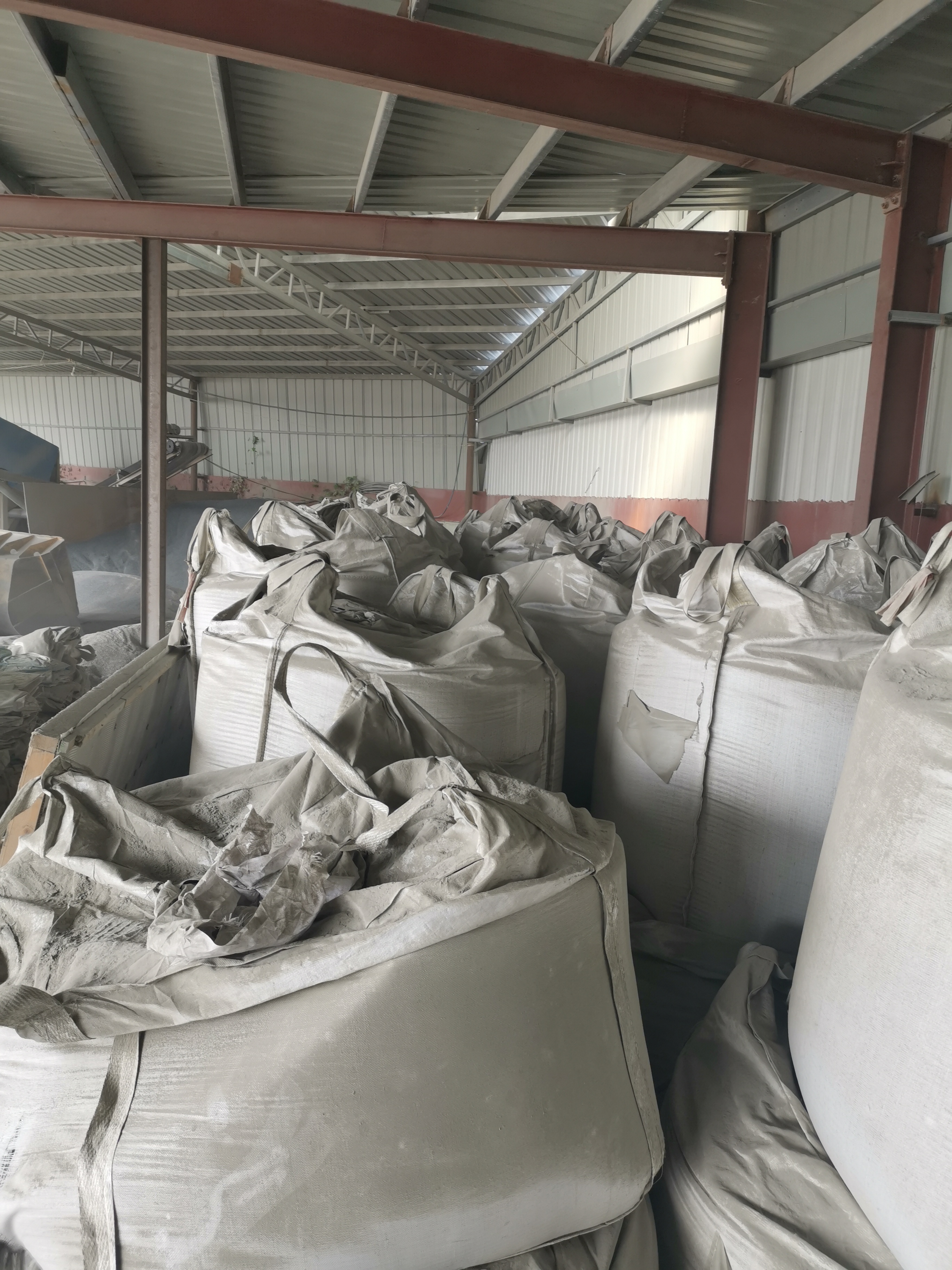 玄武巖石粉生產(chǎn)廠家-玄武巖*料生產(chǎn)廠商-南京流光溢彩石料廠