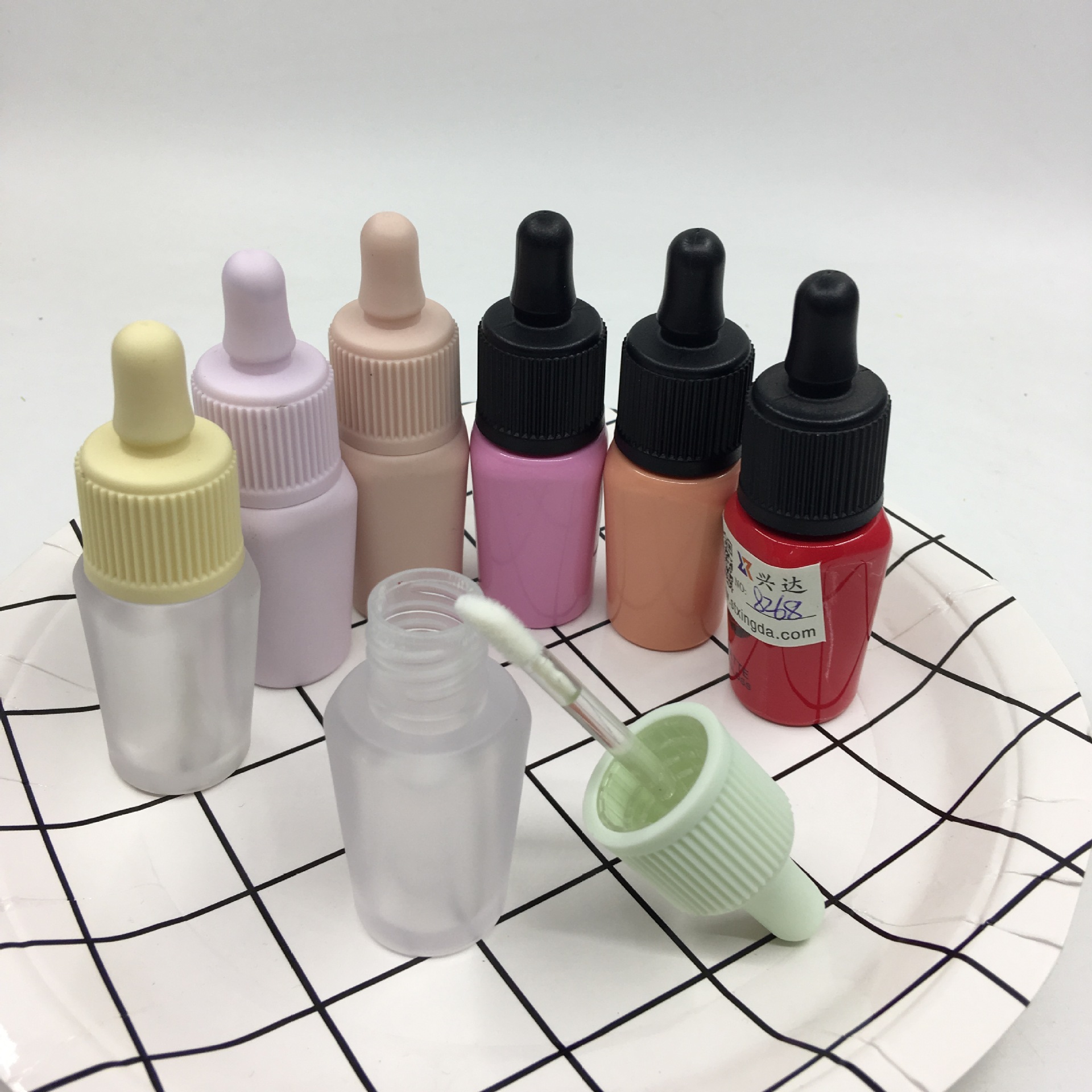 廠家現(xiàn)供 唇釉管廠家批發(fā)/供應(yīng)商價格 迷你唇膏管_興盈塑膠 廠家現(xiàn)供唇釉管口紅管高端化妝