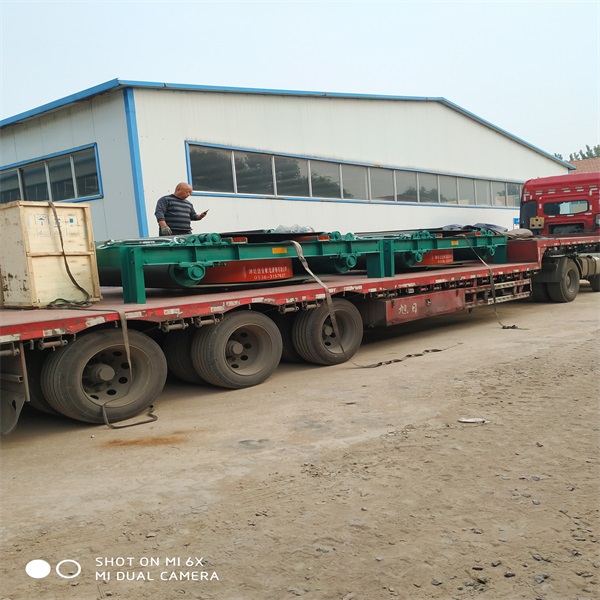 RCDD-8自卸式電磁除鐵器 皮帶除鐵器 濰坊浩金總代理