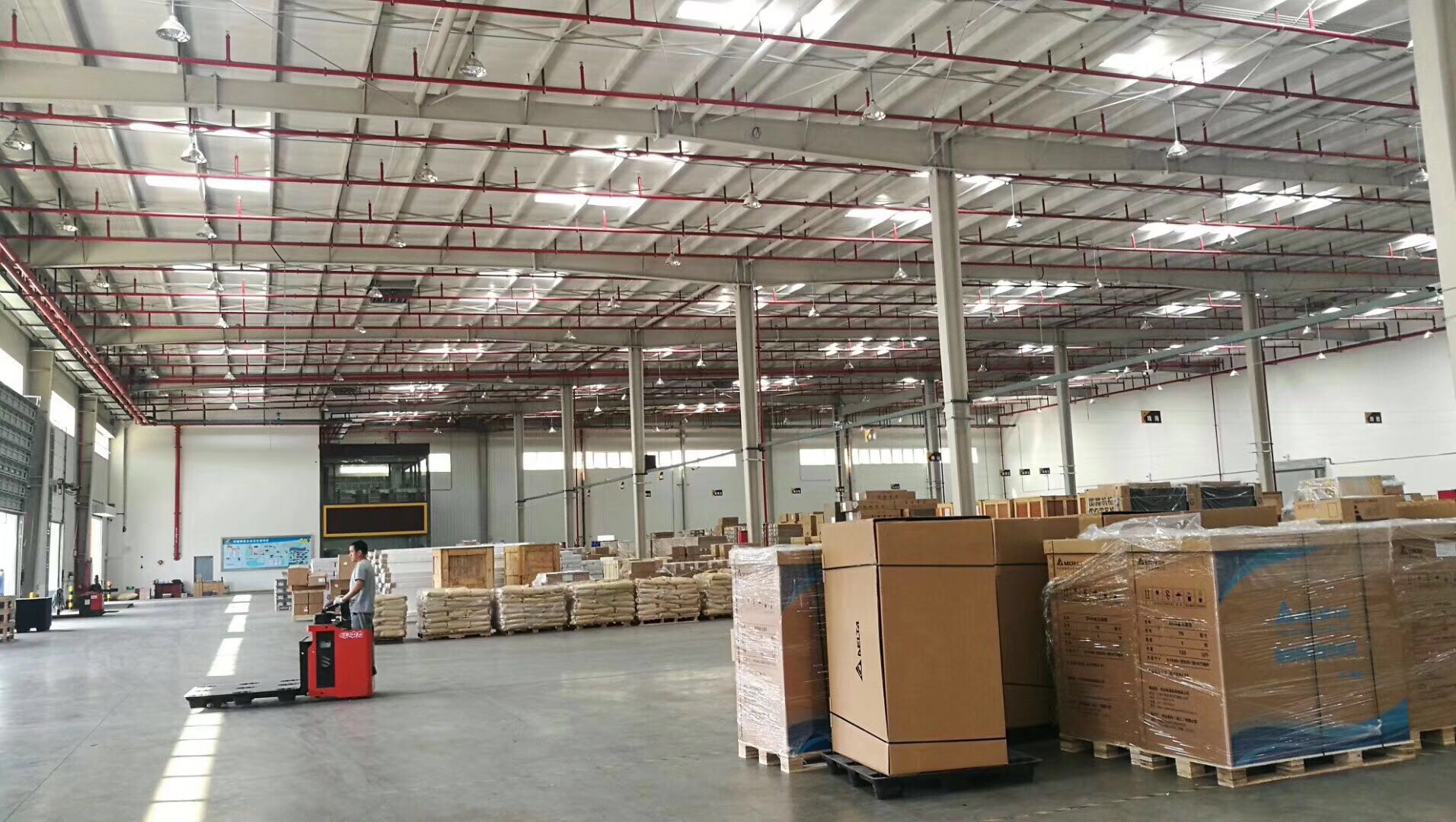 嘉定區(qū)搬廠物流公司報價  青浦區(qū)到柳州直達專線  奉賢區(qū)至柳州貨物運輸