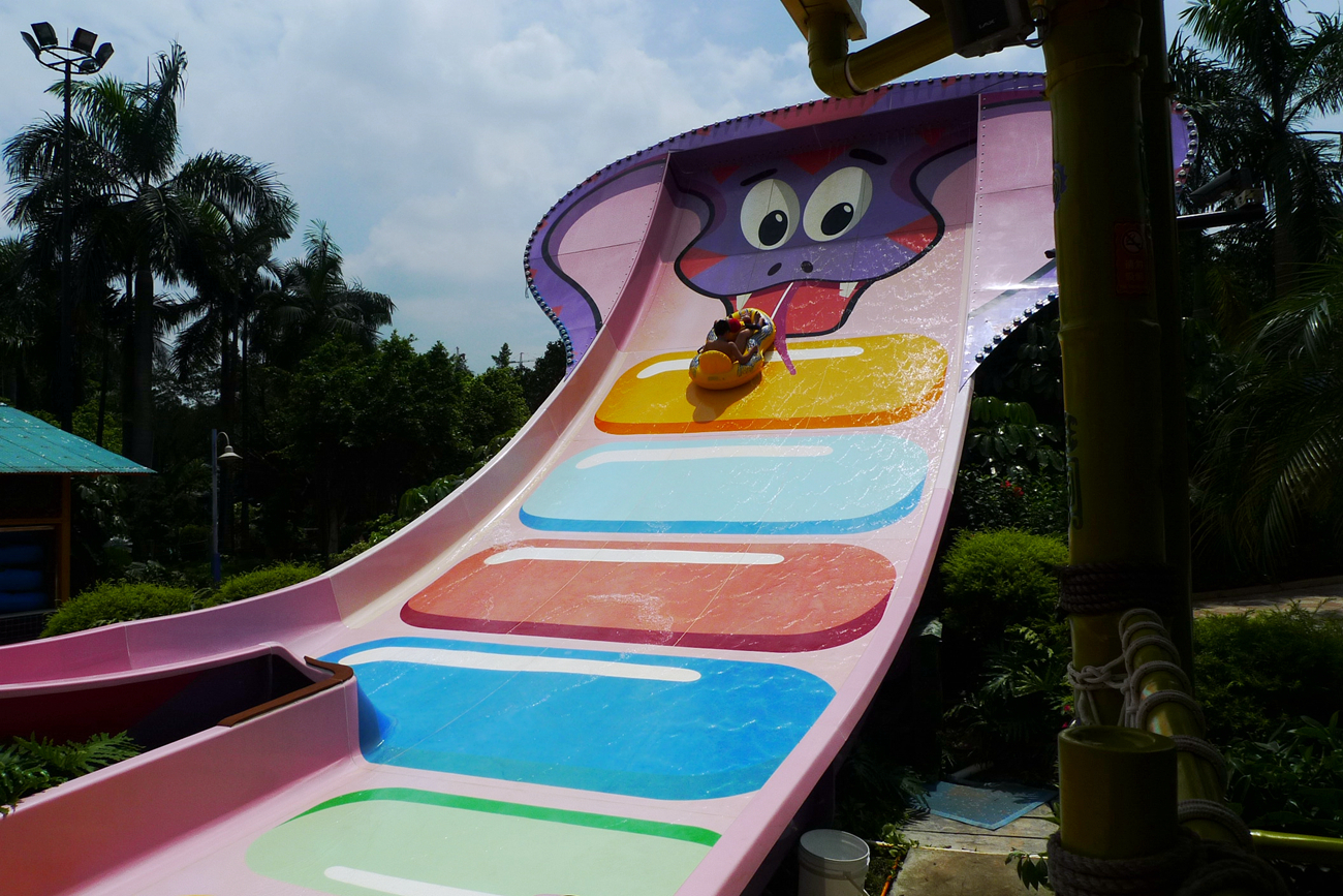 兒童*滑梯玻璃鋼水滑梯水上樂園設(shè)備