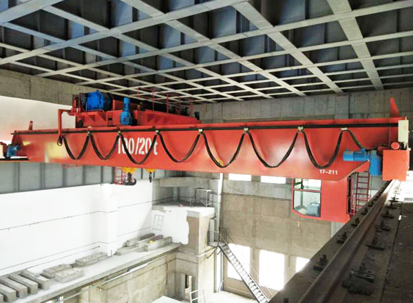 河南大型  橋式起重機(jī)  單梁起重機(jī)  廠家 報(bào)價(jià)低