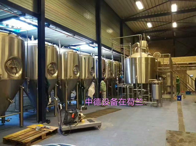 1000L精釀啤酒設(shè)備\山東中德