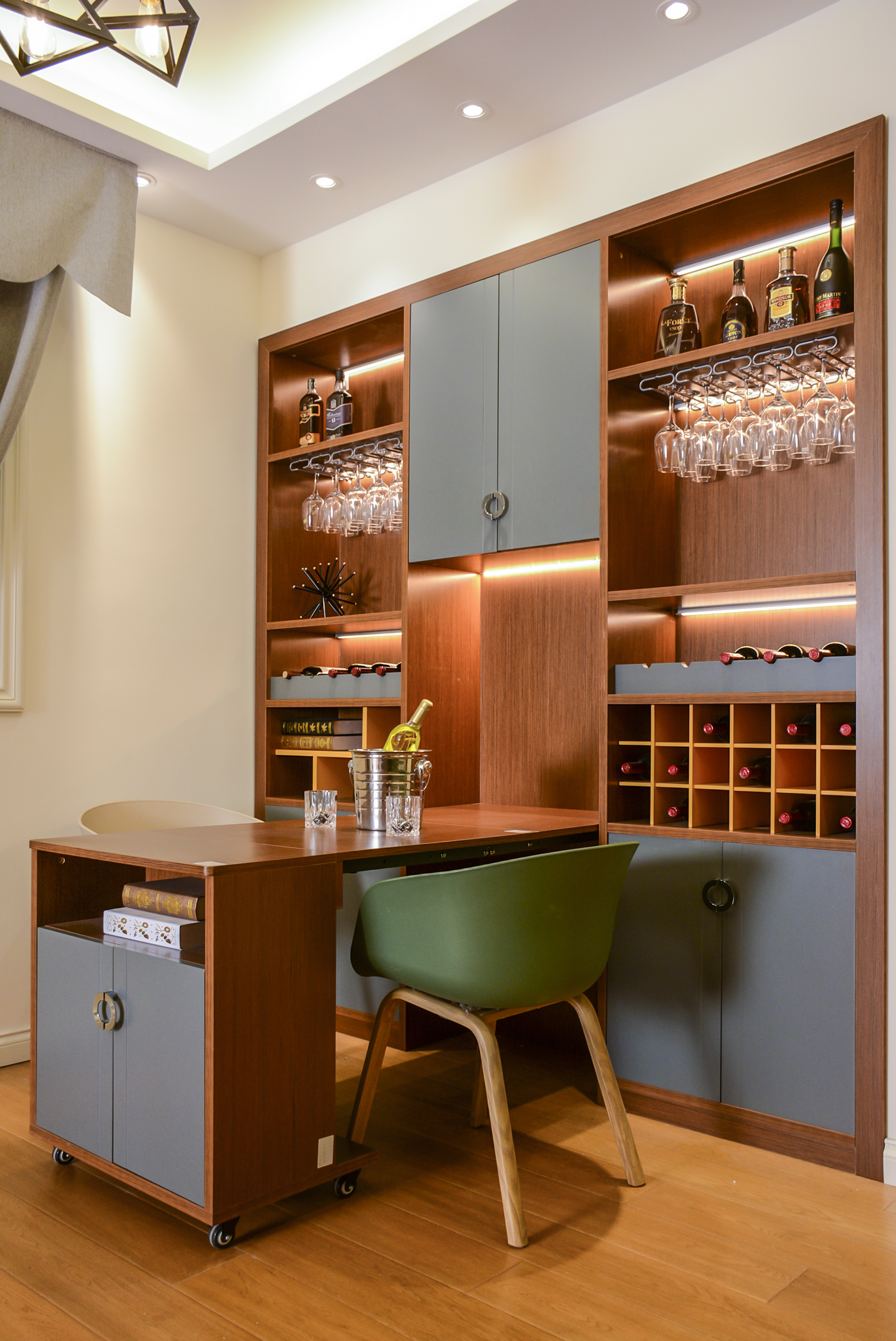 臨沂餐廳空間定制、價格、報價【臨沂薇爾雅全屋定制】